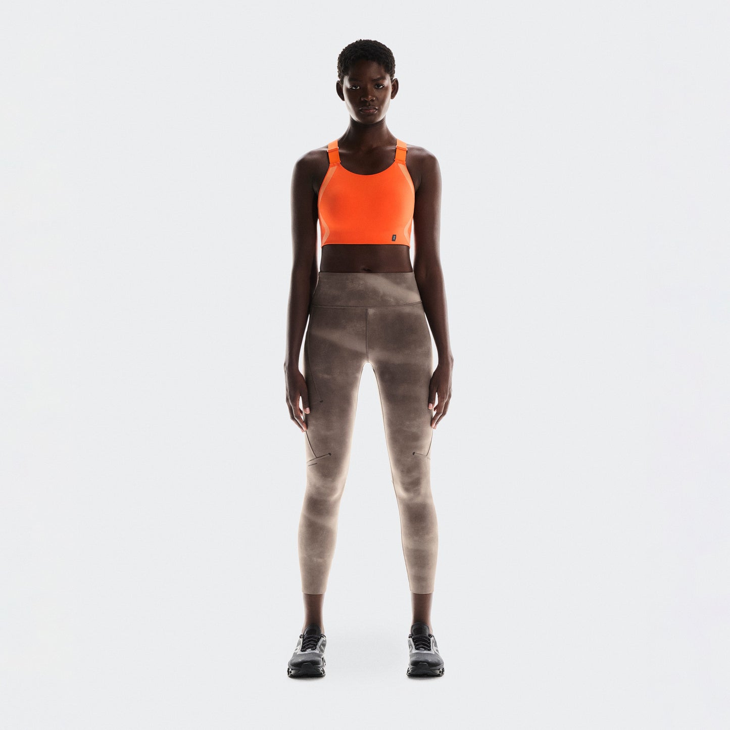 Performance Tight 7/8 AOP