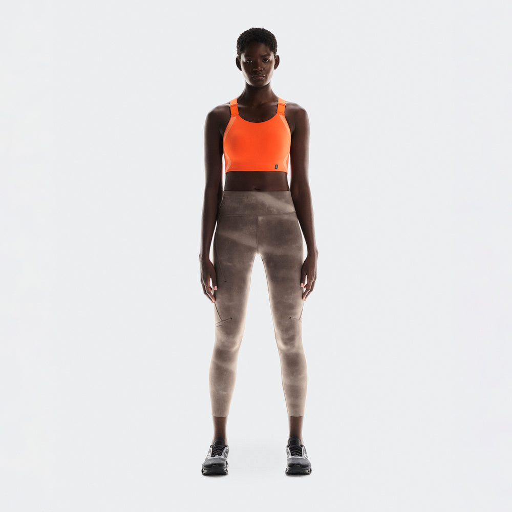 Performance Tight 7/8 AOP