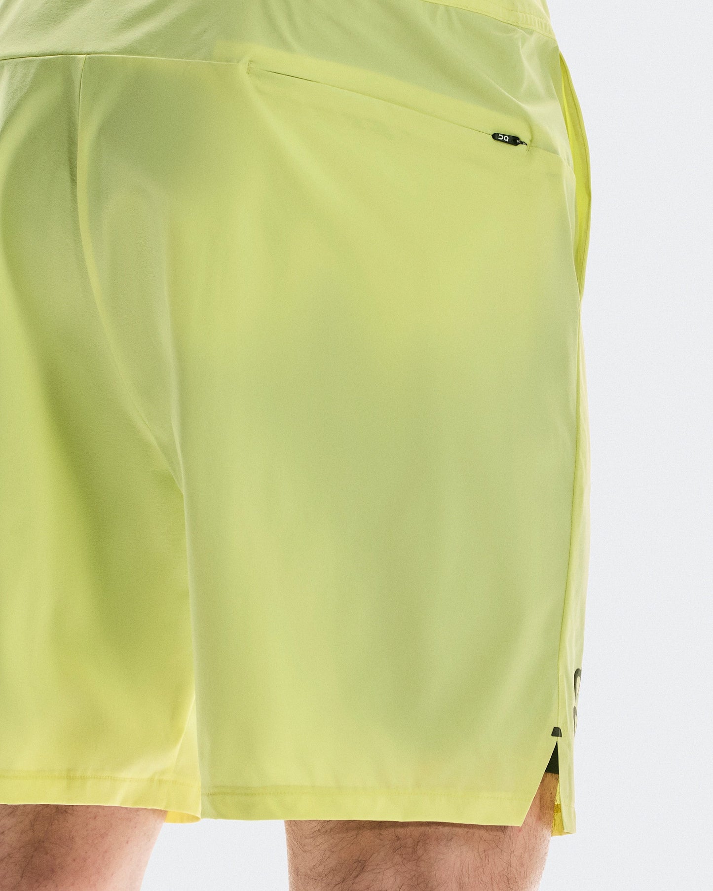 Performance Hybrid Short